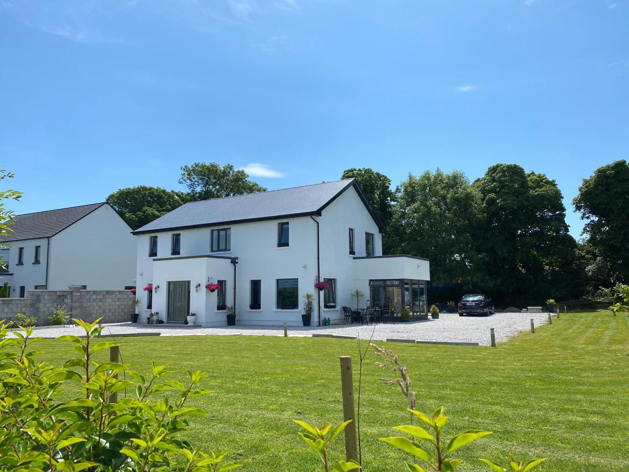 Ashlee Lodge, Shanagarry P25K6R6 Near Ballymaloe House & Garryvoe Hotel エクステリア 写真